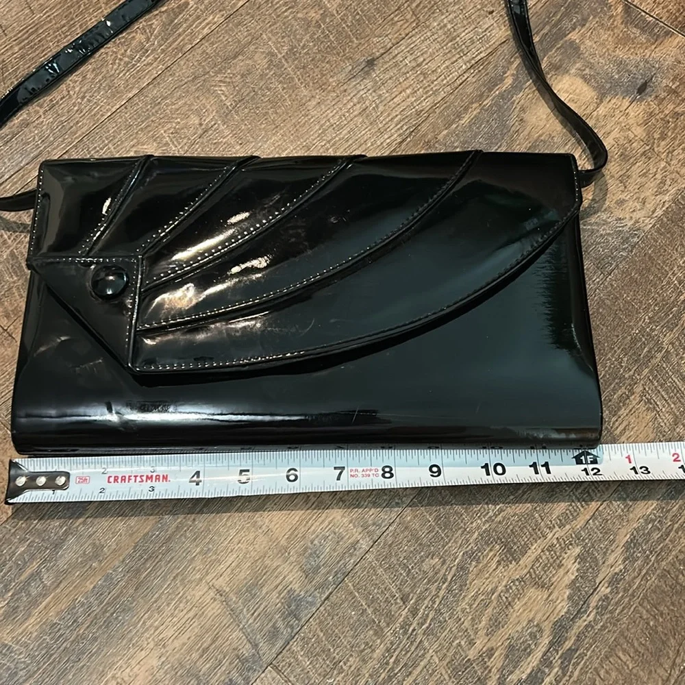 La Regale faux patent‎ black leather shoulder bag /clutch Vintage